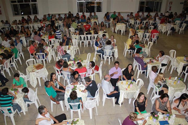  NOITE DANÇANTE DO LIONS CLUBE DE ABAETÉ NO DIA 18 DE SETEMBRO DE 2015
