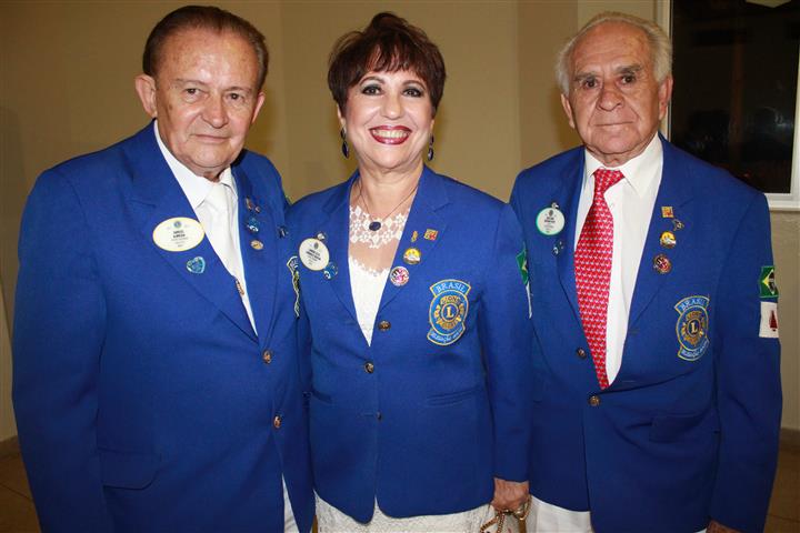 REUNIÃO FESTIVA DO LIONS CLUBE DE ABAETÉ DIA 25 DE SETEMBRO DE 2015 – VISITA DO GOVERNADORIA DO LIONS CLUBE INTERNACIONAL