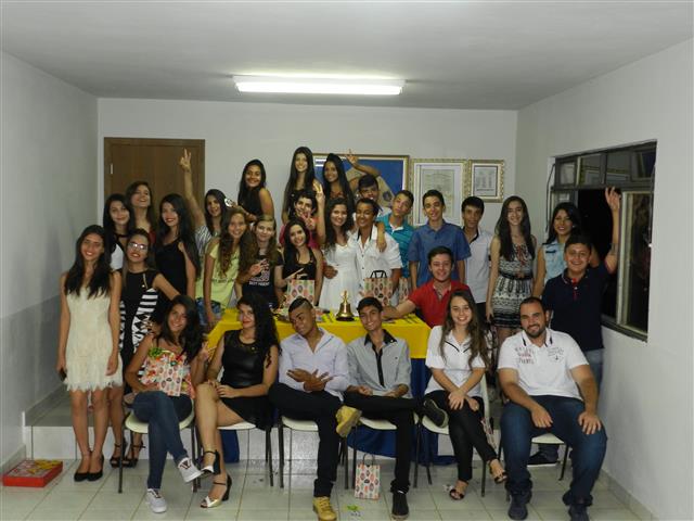  REUNIÃO FESTIVAL DE NATAL DO LIONS CLUBE DE ABAETÉ E POSSE DOS NOVOS SÓCIOS DO LEO CLUBE DE ABAETÉ NO DIA 23 DE DEZEMBRO DE 2015