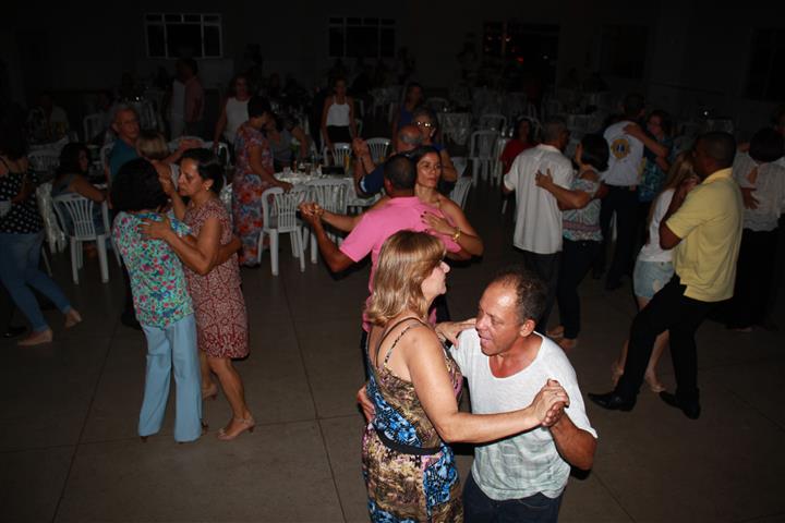  NOITE DANÇANTE DO LIONS CLUBE DE ABAETÉ NO DIA 16 DE SETEMBRO DE 2016