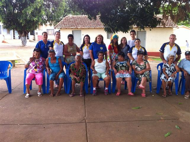  LANCHE NA VILA VICENTINA DE ABAETÉ NA TARDE DO DIA 29 DE OUTUBRO DE 2016