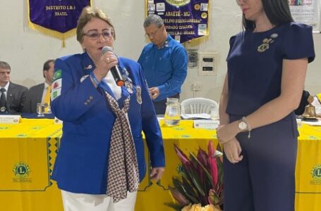 VISITA DO GOVERNADOR DO DISTRITO LB-3 DG CaL STELA MARIS SILVA ANDRADE E SUA COMITIVA AO LIONS CLUBE DE ABAETÉ DR. AVELINO DIRINO ARRUDA NO DIA 13 DE MARÇO DE 2026 – REUNIÃO FESTIVA