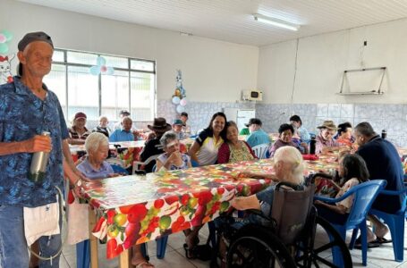 LANCHE NA VILA VICENTINA DE ABAETÉ DO LIONS CLUBE DE ABAETÉ DR. AVELINO DIRINO ARRUDA, NA TARDE DO DIA 05 DE MARÇO DE 2026 – PÁSCOA